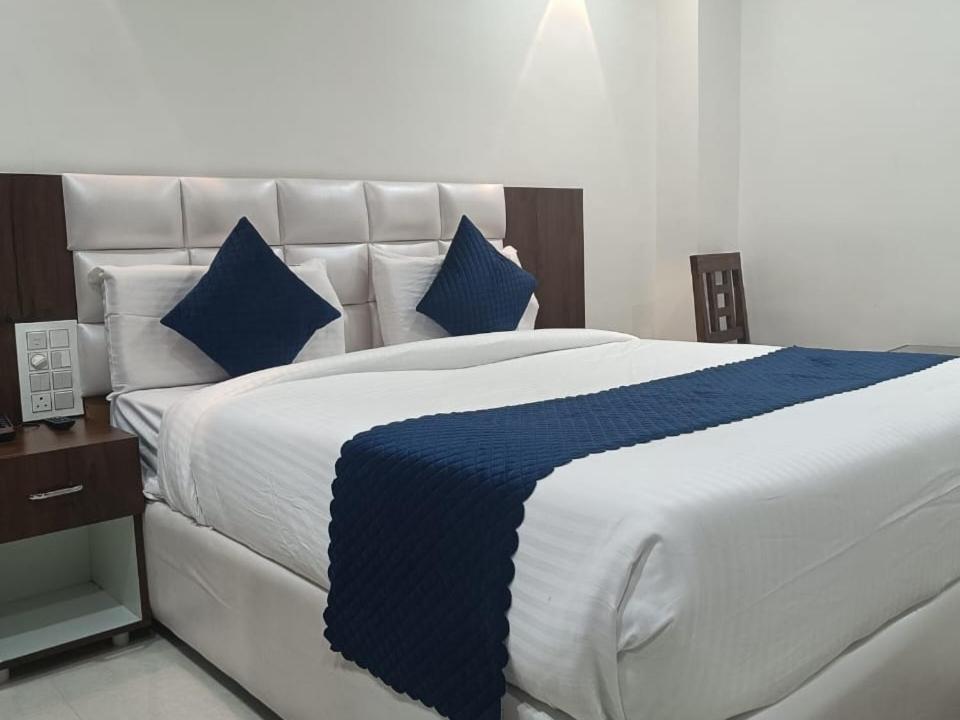 Hotel Skyland Warangal Exterior photo