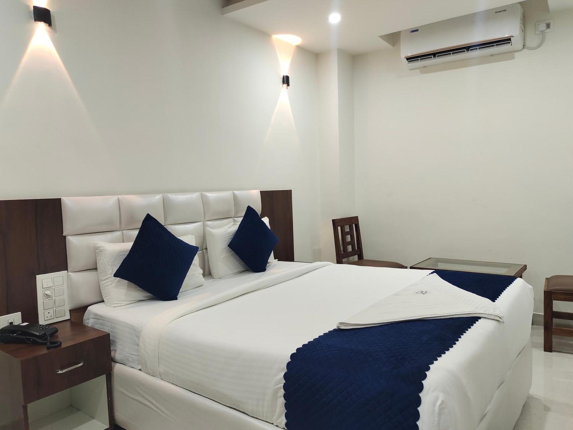 Hotel Skyland Warangal Exterior photo