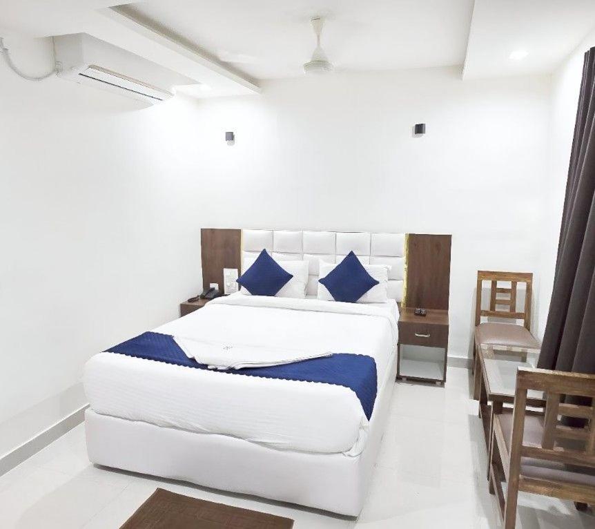 Hotel Skyland Warangal Exterior photo